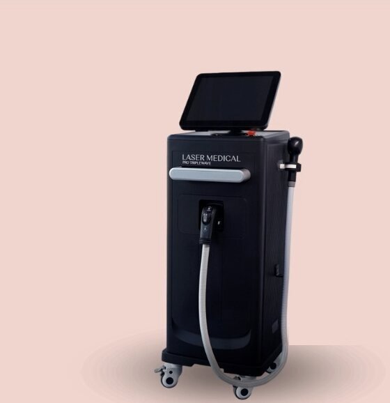 De Diode Ice Laser Quattrowave in de behandelkamer van Elite Laser Clinic Rijen